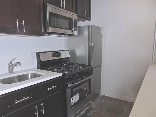 Rented by Albert Attias, LREB | media 13