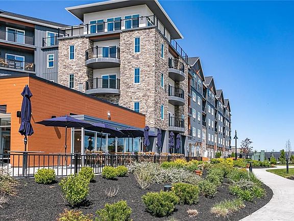 3rd image of 205 Lakeshore Dr #418