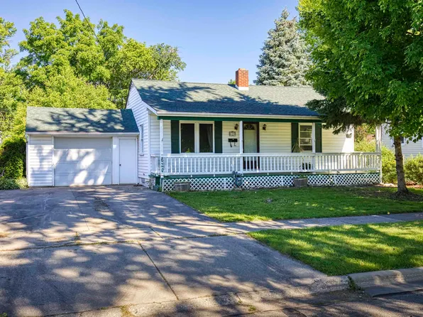 620 S Huron St, De Pere, WI 54115