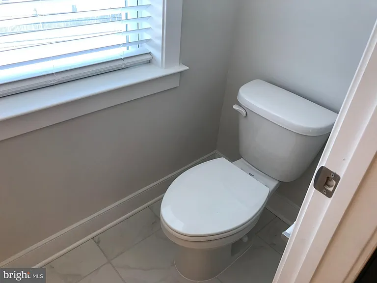 14227 Travilah Rd — Photo 16