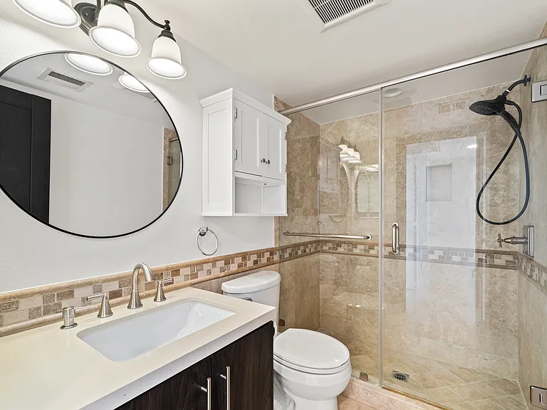 1227 N Brand Blvd #7 — Photo 14