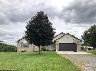 123 Pleasant Estates Dr, Belington, WV 26250