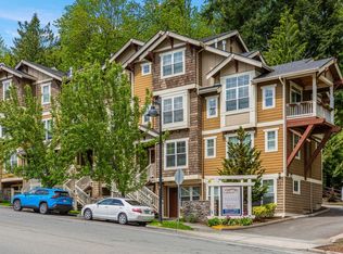 CAL Calabria, Issaquah, WA 98027