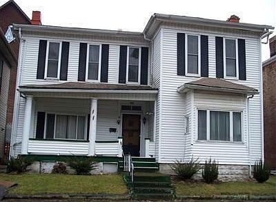 2nd image of 518 Broadway Ave