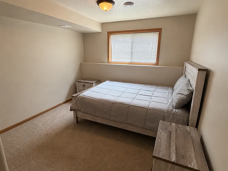 1824 Sherwood Blvd — Photo 13
