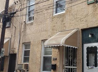 1708 Waterloo St, Philadelphia, PA 19122