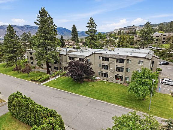3rd image of 245 Gordonhorn Cres #347