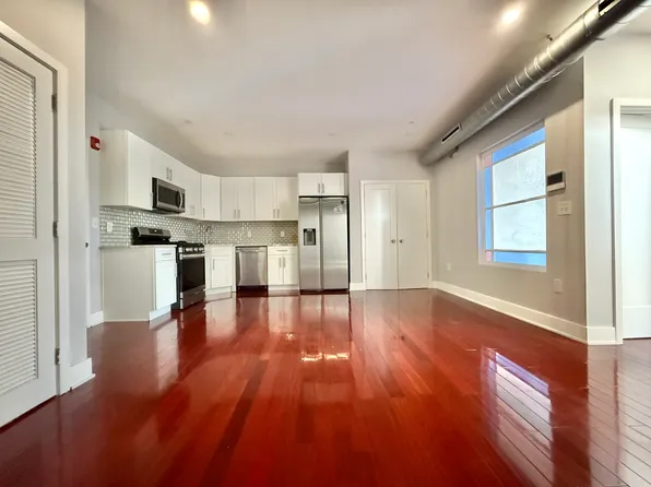 302 Richmond St, Philadelphia, PA