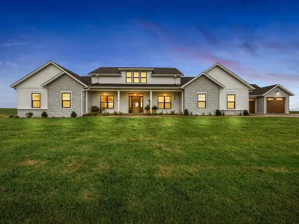 1904 Charles Ave, West Branch, IA 52358