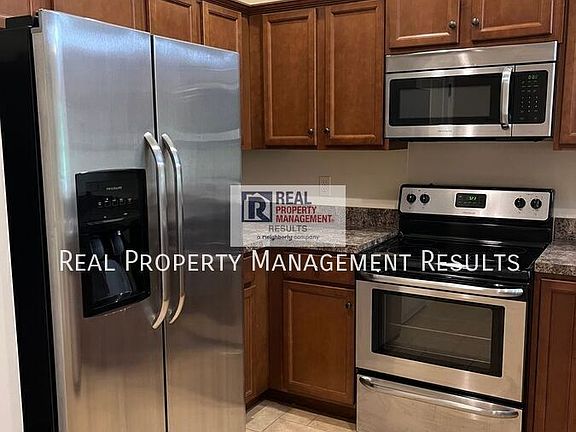 5th image of 5119 Hidden Lake Dr