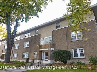 2114 N Summit Ave APT 14, Milwaukee, WI 53202