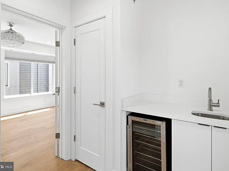 1329 N 17th St #8D — Photo 11