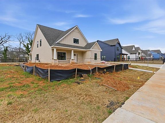 4th image of 44 Puckett Rd