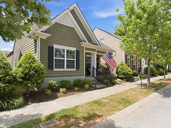 2nd image of 3005 Bienville Dr
