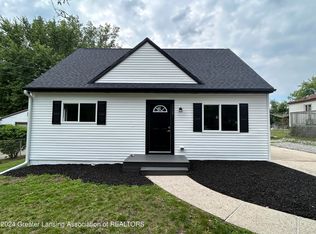 3207 Walker Rd, Lansing, MI 48906