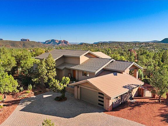 4th image of 640 KACHINA Drive