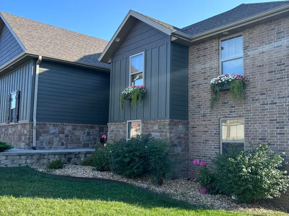 2429 W Barcelona Street, Ozark, MO 65721