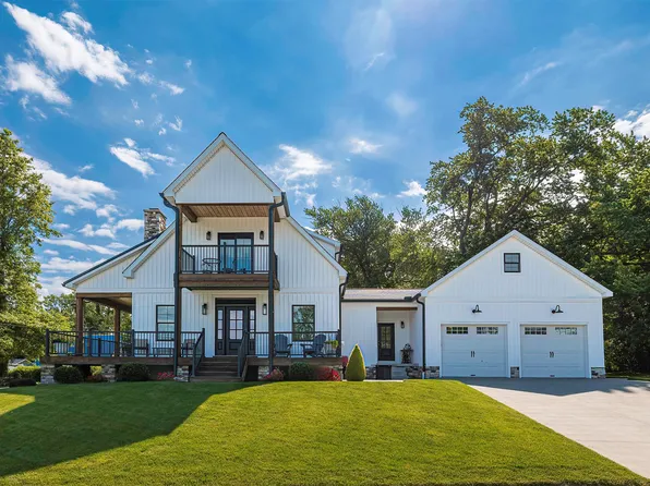 11563 Old Lake Rd, North East, PA 16428