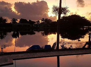 1501 NW 87th Way, Pembroke Pines, FL 33024