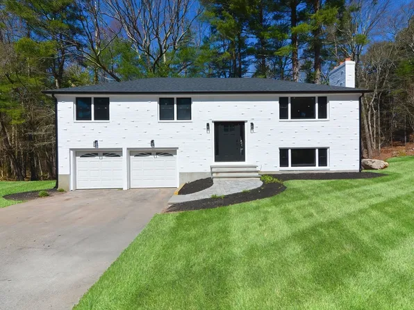 71 Blacksmith Dr, Medfield, MA 02052