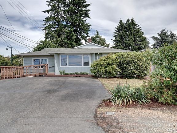 2nd image of 2701 Sylvan Dr W