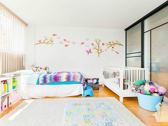 2nd image of 2626 N Lakeview Ave APT 503B