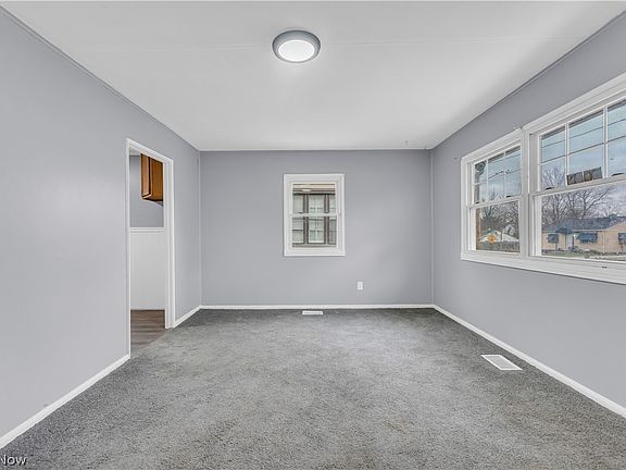 5th image of 4414 E 142nd St