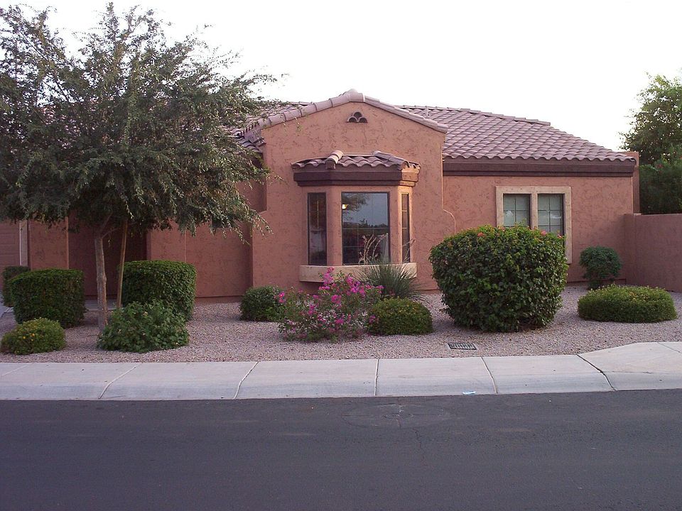 Front View (North)