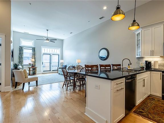 4th image of 1 E 3rd Ave #302