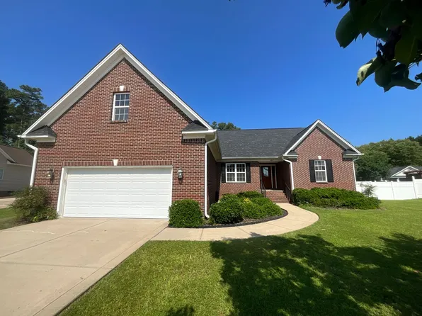 404 Windover Dr, Raeford, NC 28376