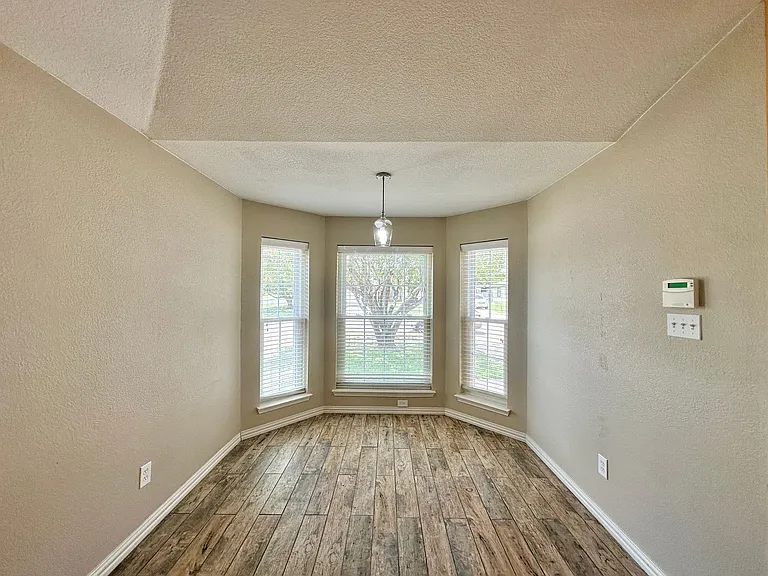 1308 Saddle Dr — Photo 13