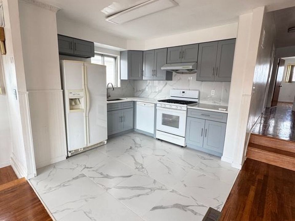 1st image of 469 Barlow Ave #2