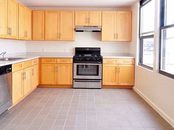 5th image of 955 Main St #Be58bbe63