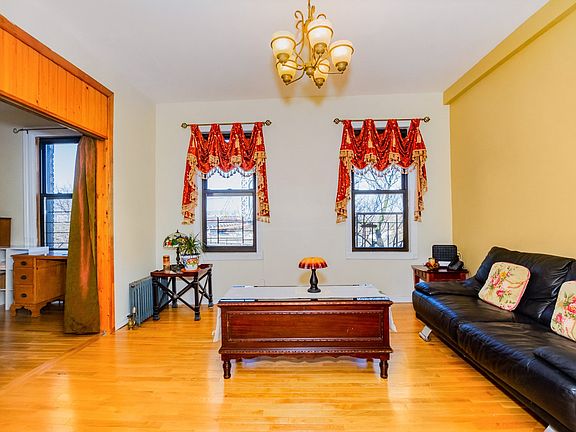 3rd image of 825 W 179th St APT 2C