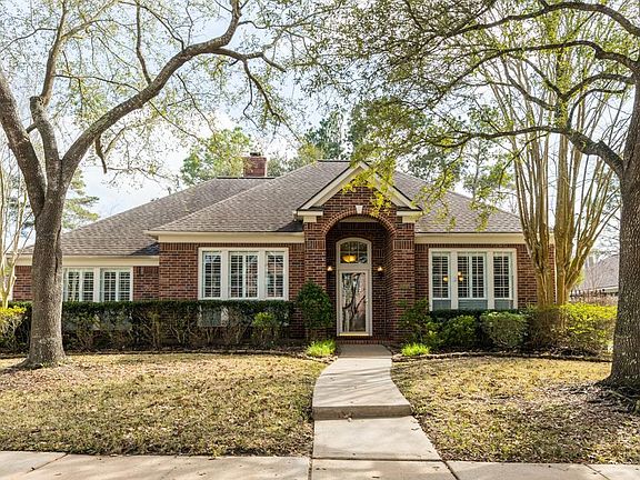 2nd image of 15818 El Dorado Oaks Dr