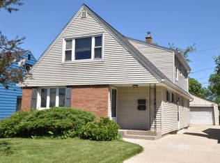 9704 W Lincoln Ave #9706, Milwaukee, WI 53227