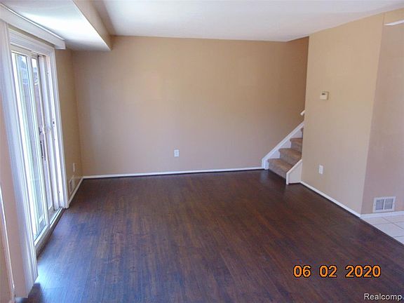 3rd image of 41168 N Woodbury Green Dr