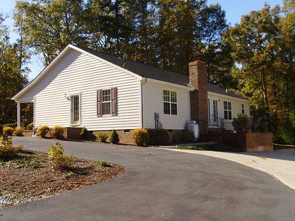 4th image of 1011 Ashcroft Pl
