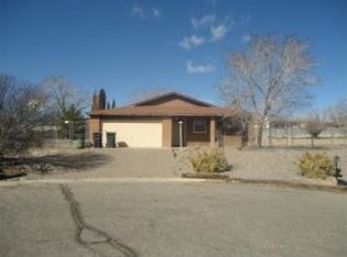950 Zuni Ct SE, Rio Rancho, NM 87124