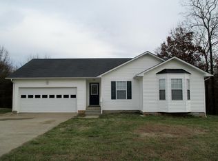 212 Grant Ave, Oak Grove, KY 42262