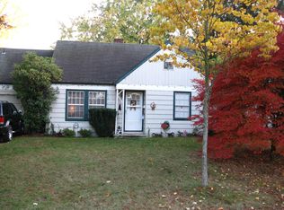 6544 NE Roselawn St, Portland, OR 97218