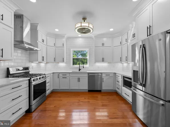 10900 Livingston Rd, Fort Washington, MD 20744
