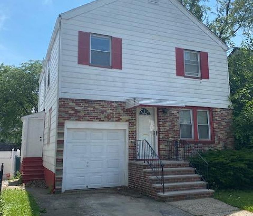 2nd image of 84 Webster St