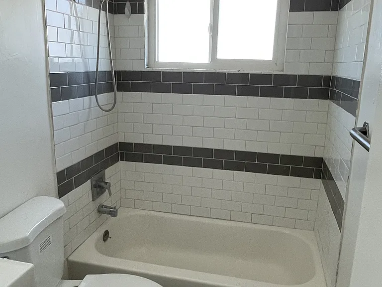 7732 Chapman Ave #4 — Photo 23