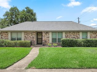 3002 Village Ln, Deer Park, TX 77536