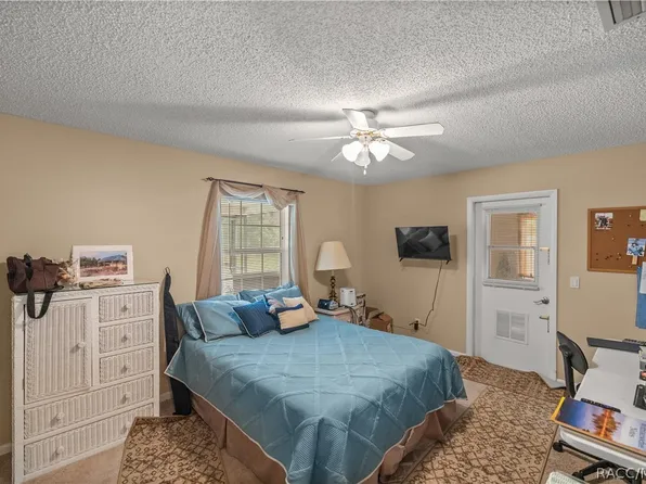 10751 SE 201st St, Inglis, FL 34449