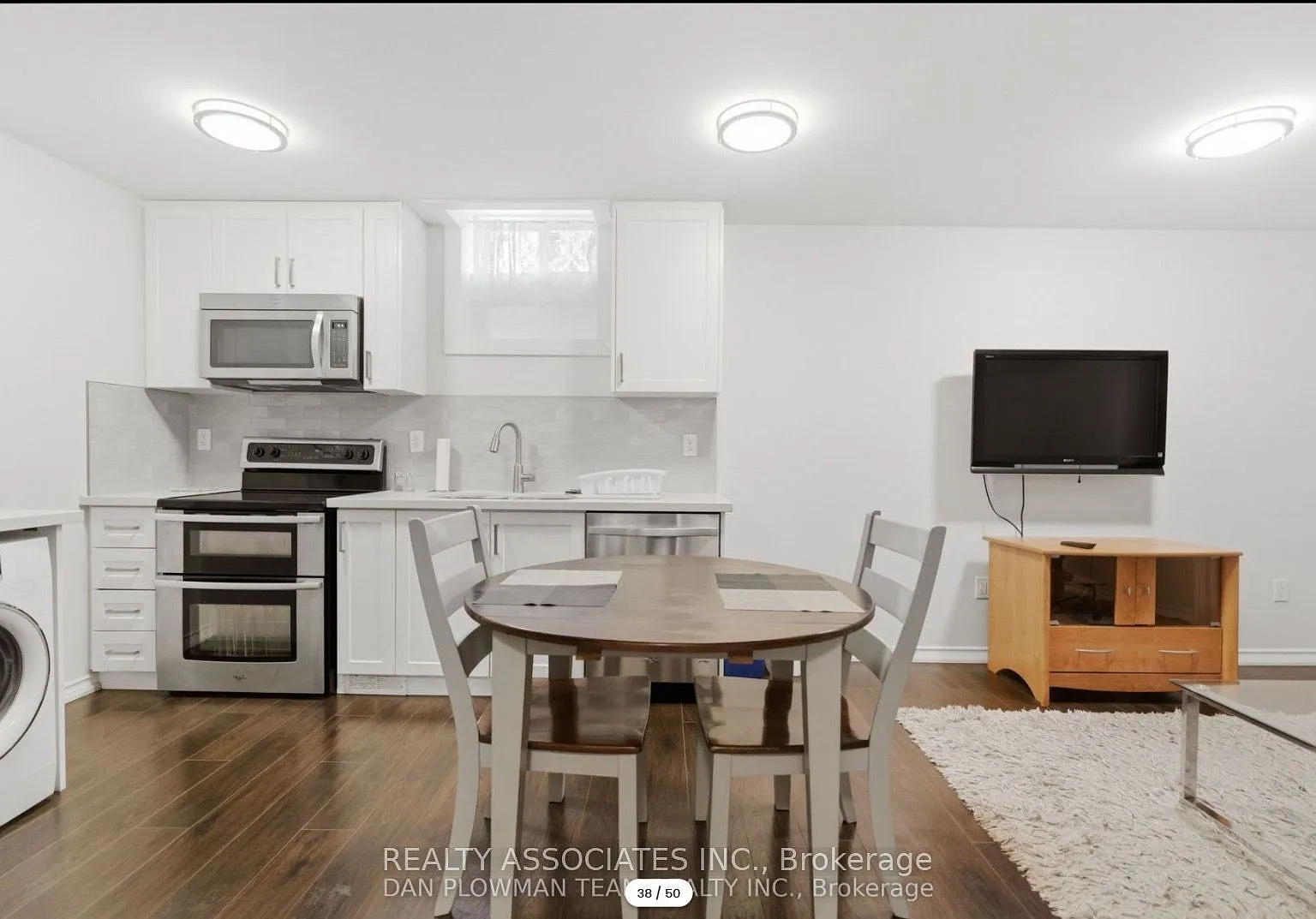 2 bed, $1,600 — Photo 4