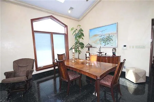 Sold by Bergen Basin Real Estate | media 4