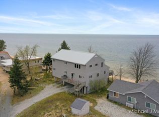3885 S Lakeview Dr, Shelby, MI 49455
