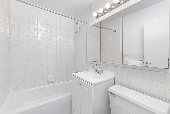 Rented by REAL New York | media 8